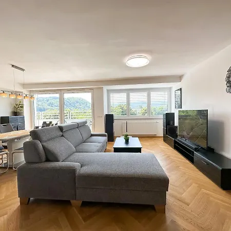 Lux Residence, A/c, Vip Parking, View Banska Bystrica